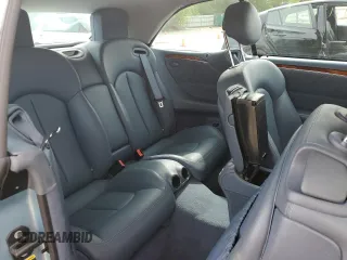 2004 Mercedes-Benz CLK 500 z VIN WDBTK75G44T020762, wystawiony jako Copart lot #56424375 z przebiegiem 63 994 mil mil oraz Szkody całkowita. Historia ofert i sprzedaży dostępna na DreamBid. Obrazek 10.