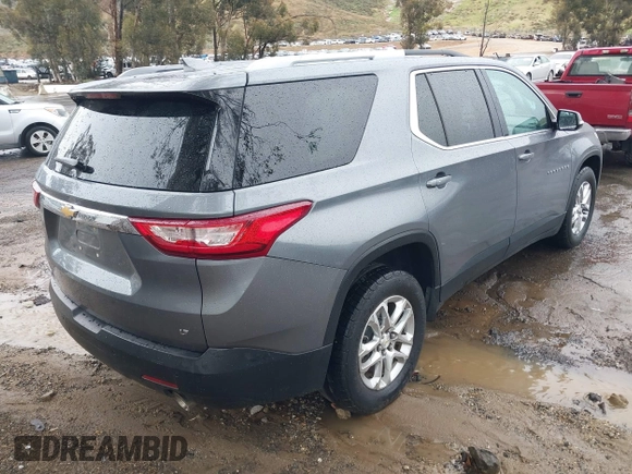 2018 Chevrolet Traverse LT Cloth with VIN 1GNERGKW8JJ220611, listed as a IAAI auction lot 41792976 with 71,705 mi miles. Bid and sale history available at carsss.com. Image 4.