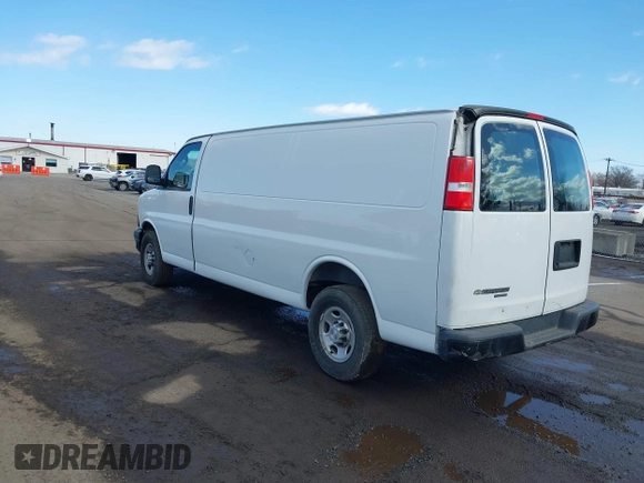 2016 Chevrolet Express Cargo Van with VIN 1GCWGBFF6G1154276, listed as a IAAI auction lot 41523966 with 70,558 mi miles. Bid and sale history available at carsss.com. Image 3.