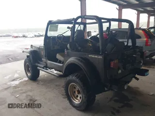 1993 Jeep Wrangler S z VIN 1J4FY19PXPP258501, wystawiony jako IAAI lot #42345068 z przebiegiem 107 331 mil mil oraz . Historia ofert i sprzedaży dostępna na DreamBid. Obrazek 3.