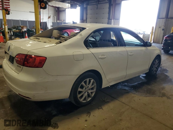 2013 Volkswagen Jetta SE with VIN 3VWDP7AJ5DM443564, listed as a Copart auction lot 64378065 with 162,751 mi miles and Salvage title. Bid and sale history available at DreamBid. Image 3.