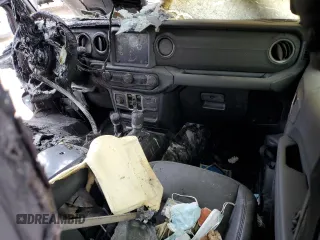 2018 Jeep Wrangler Unlimited Sahara с VIN 1C4HJXEN5JW211304, выставлен на аукционе Copart как лот 56694995 с пробегом Не указан миль и Чистый • Clean title. История ставок и продаж доступна на DreamBid. Изображение 8.