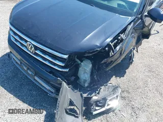 2023 Volkswagen Atlas SE с VIN 1V2KR2CA3PC522546, выставлен на аукционе IAAI как лот 42065884 с пробегом 31 076 миль миль и . История ставок и продаж доступна на DreamBid. Изображение 6.