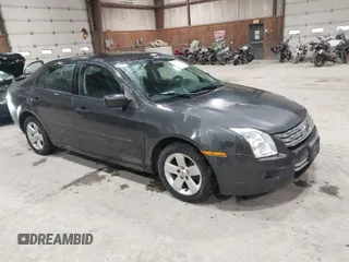 2007 Ford Fusion SE with VIN 3FAHP07Z87R279863, listed as a IAAI auction lot 41912611 with 197,703 mi miles. Bid and sale history available at carsss.com. Image 1.