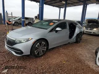 2024 Mercedes-Benz EQS 450 z VIN W1KCG2EB9RA046776, wystawiony jako Copart lot #49003545 z przebiegiem 3 277 mil mil oraz Szkoda całkowita • Salvage title. Historia ofert i sprzedaży dostępna na DreamBid. Obrazek 1.