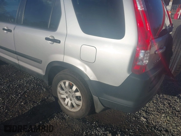 2005 Honda CR-V EX with VIN SHSRD78855U320799, listed as a IAAI auction lot 41558702 with 289,910 mi miles. Bid and sale history available at carsss.com. Image 6.