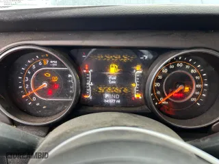 2020 Jeep Wrangler Unlimited Sport Altitude with VIN 1C4HJXDG4LW186904, listed as a Copart auction lot 43958065 with 141,677 mi miles and Clean Title. Bid and sale history available at carsss.com. Image 9.