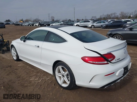 2018 Mercedes-Benz C 300 с VIN WDDWJ4KB9JF707390, выставлен на аукционе IAAI как лот 41541150 с пробегом 92 045 миль миль и . История ставок и продаж доступна на DreamBid. Изображение 3.