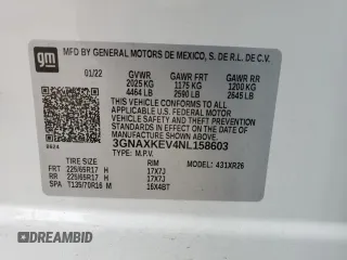 2022 Chevrolet Equinox LT z VIN 3GNAXKEV4NL158603, wystawiony jako Copart lot #60041425 z przebiegiem 17 974 mil mil oraz Szkoda całkowita • Salvage title. Historia ofert i sprzedaży dostępna na DreamBid. Obrazek 12.