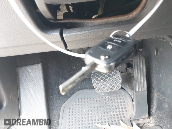 2011 Volkswagen Jetta SE with VIN 3VWPX7AJ5BM601475, listed as a IAAI auction lot 42633458 with Not provided miles and . Bid and sale history available at DreamBid. Image 11.