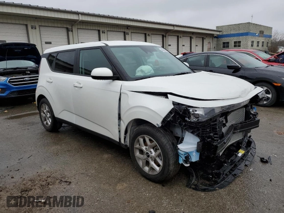 2024 Kia Soul LX with VIN KNDJ23AU2R7234405, listed as a Copart auction lot 44050855 with 8,339 mi miles and Salvage Title. Bid and sale history available at carsss.com. Image 4.