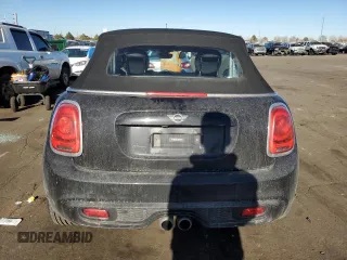 2019 MINI Convertible Cooper S с VIN WMWWG9C57K3E40624, выставлен на аукционе Copart как лот 83236894 с пробегом 44 900 миль миль и Списание • Salvage title. История ставок и продаж доступна на DreamBid. Изображение 6.
