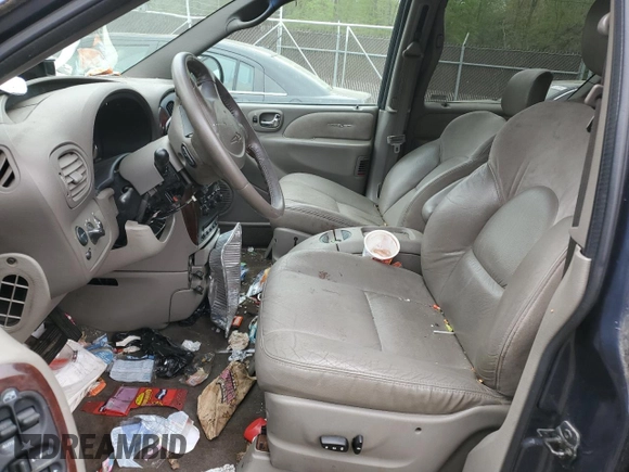 2001 Chrysler Town & Country Limited with VIN 2C8GP64L51R208544, listed as a Copart auction lot 53627495 with 0 mi miles and Salvage Title. Bid and sale history available at carsss.com. Image 7.