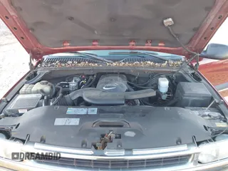 2002 Chevrolet Suburban LT z VIN 1GNFK16Z42J184265, wystawiony jako IAAI lot #41721855 z przebiegiem 227 772 mil mil oraz . Historia ofert i sprzedaży dostępna na DreamBid. Obrazek 10.