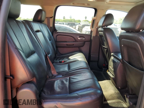 2014 Chevrolet Suburban LT with VIN 1GNSCJE04ER156583, listed as a Copart auction lot 73730364 with 243,131 mi miles and Clean Title. Bid and sale history available at carsss.com. Image 11.