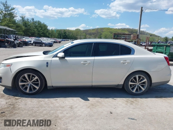 2009 Lincoln MKS with VIN 1LNHM94R09G602997, listed as a IAAI auction lot 42095272 with 122,682 mi miles and . Bid and sale history available at DreamBid. Image 15.
