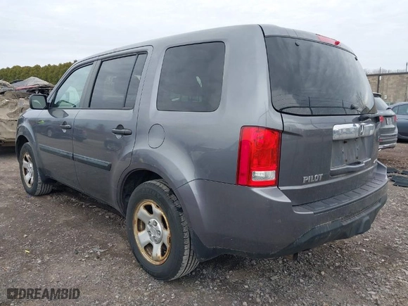2015 Honda Pilot LX with VIN 5FNYF4H20FB071062, listed as a IAAI auction lot 41944976 with 170,261 mi miles. Bid and sale history available at carsss.com. Image 3.