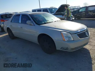 2011 Cadillac DTS with VIN 1G6KA5E68BU100040, listed as a IAAI auction lot 41658264 with 175,425 mi miles. Bid and sale history available at carsss.com. Image 1.