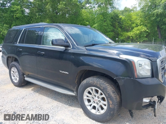 2015 GMC Yukon SLT with VIN 1GKS2BKC5FR275085, listed as a IAAI auction lot 42025693 with Not Provided miles. Bid and sale history available at carsss.com. Image 13.