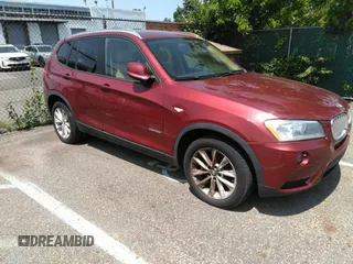 2014 BMW X3 xDrive28i z VIN 5UXWX9C58E0D33105, wystawiony jako IAAI lot #42427201 z przebiegiem 68 249 mil mil oraz . Historia ofert i sprzedaży dostępna na DreamBid. Obrazek 1.