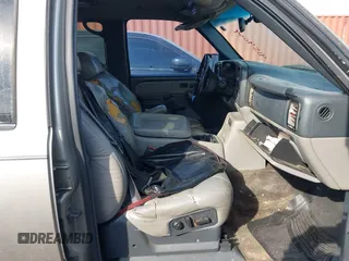 2001 Chevrolet Tahoe LS z VIN 1GNEC13T51R154488, wystawiony jako IAAI lot #41519004 z przebiegiem 400 208 mil mil oraz . Historia ofert i sprzedaży dostępna na DreamBid. Obrazek 5.