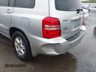 2003 Toyota Highlander z VIN JTEHF21A430103216, wystawiony jako IAAI lot #42242245 z przebiegiem 176 151 mil mil oraz . Historia ofert i sprzedaży dostępna na DreamBid. Obrazek 6.