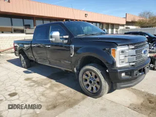 2019 Ford F-250 XL с VIN 1FT7W2BTXKEF35875, выставлен на аукционе Copart как лот 54132745 с пробегом 109 179 миль миль и Списание • Salvage title. История ставок и продаж доступна на DreamBid. Изображение 4.