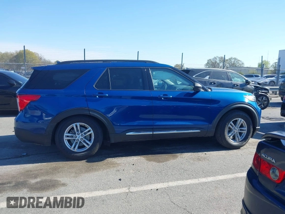 2020 Ford Explorer XLT with VIN 1FMSK7DH6LGB18394, listed as a IAAI auction lot 41876593 with 52,526 mi miles. Bid and sale history available at carsss.com. Image 13.