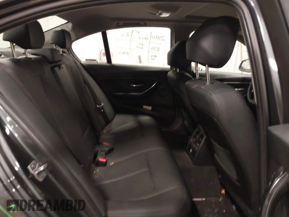 2018 BMW 3 Series 320i xDrive with VIN WBA8E5G50JNU48047, listed as a IAAI auction lot 41564022 with 69,971 mi miles. Bid and sale history available at carsss.com. Image 8.