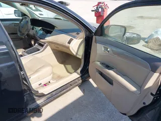 2005 Toyota Avalon XL with VIN 4T1BK36B75U060768, listed as a IAAI auction lot 42044197 with 276,151 mi miles and . Bid and sale history available at DreamBid. Image 5.