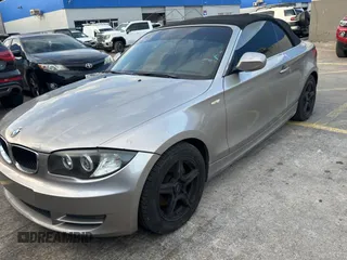 2011 BMW 1 Series 128i with VIN WBAUL7C53BVM80806, listed as a Copart auction lot 53925745 with 118,193 mi miles and Clean Title. Bid and sale history available at carsss.com. Image 2.