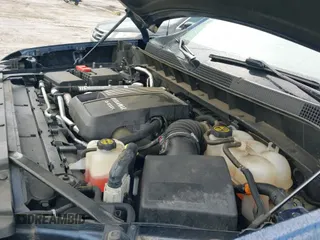 2022 Chevrolet Silverado 1500 LT z VIN 1GCUYDET0NZ124342, wystawiony jako IAAI lot #42513550 z przebiegiem 71 495 mil mil oraz . Historia ofert i sprzedaży dostępna na DreamBid. Obrazek 21.