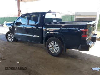 2024 Nissan Frontier SV with VIN 1N6ED1EJ1RN605501, listed as a IAAI auction lot 41649018 with 4,535 mi miles and . Bid and sale history available at DreamBid. Image 3.