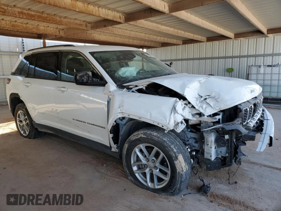 2023 Jeep Grand Cherokee Laredo z VIN 1C4RJGAG7PC535294, wystawiony jako Copart lot #87948155 z przebiegiem 43 469 mil mil oraz Czysty tytuł • Clean title. Historia ofert i sprzedaży dostępna na DreamBid. Obrazek 4.