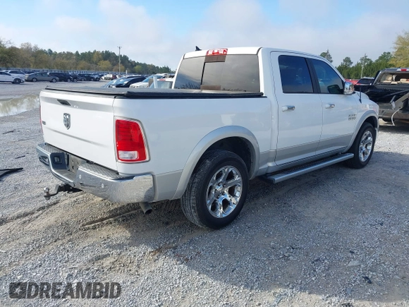 2017 Ram 1500 Laramie z VIN 1C6RR6NG9HS556255, wystawiony jako IAAI lot #41889626 z przebiegiem 90 141 mil mil oraz . Historia ofert i sprzedaży dostępna na DreamBid. Obrazek 4.