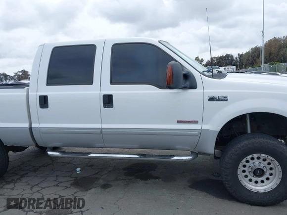 2003 Ford F-350 XL z VIN 1FTSW31P53ED77760, wystawiony jako IAAI lot #41656643 z przebiegiem 176 489 mil mil oraz . Historia ofert i sprzedaży dostępna na DreamBid. Obrazek 12.