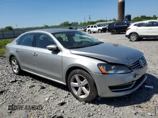 2012 Volkswagen Passat SE z VIN 1VWBH7A39CC092065, wystawiony jako Copart lot #52719595 z przebiegiem 161 991 mil mil oraz Szkoda całkowita • Salvage title. Historia ofert i sprzedaży dostępna na DreamBid. Obrazek 4.