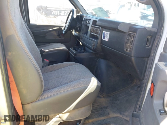 2014 Chevrolet Express Cargo Van with VIN 1GCWGFCAXE1205405, listed as a IAAI auction lot 41700218 with 397,332 mi miles. Bid and sale history available at carsss.com. Image 5.