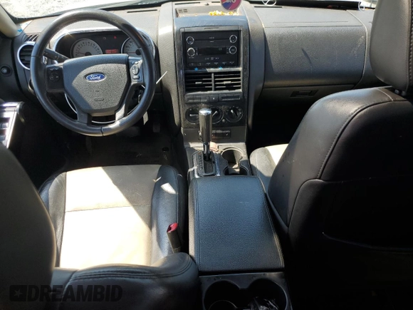 2008 Ford Explorer Sport Trac Limited z VIN 1FMEU33808UB33712, wystawiony jako Copart lot #52367655 z przebiegiem 173 433 mil mil oraz Czysty tytuł • Clean title. Historia ofert i sprzedaży dostępna na DreamBid. Obrazek 8.