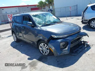2021 Kia Soul S with VIN KNDJ23AU5M7792614, listed as a IAAI auction lot 41894118 with 27,117 mi miles and . Bid and sale history available at DreamBid. Image 1.
