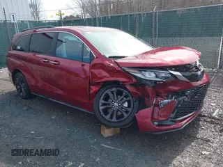 2024 Toyota Sienna XSE z VIN 5TDDRKEC0RS211165, wystawiony jako IAAI lot #41752386 z przebiegiem 5 742 mil mil oraz . Historia ofert i sprzedaży dostępna na DreamBid. Obrazek 1.