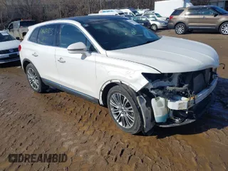 2016 Lincoln MKX Reserve with VIN 2LMTJ8LR4GBL44989, listed as a IAAI auction lot 41684823 with 101,528 mi miles. Bid and sale history available at carsss.com. Image 1.