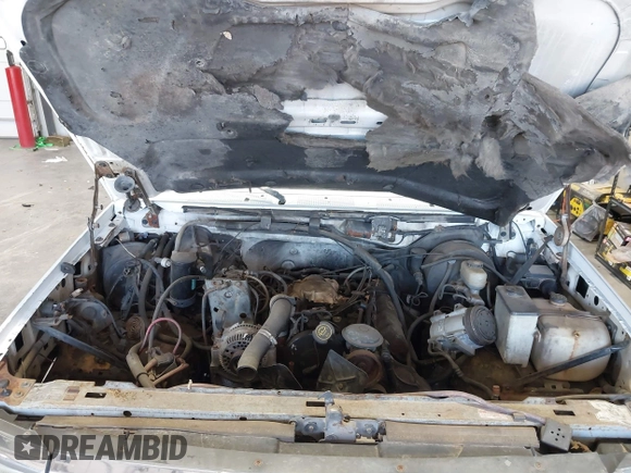 1993 Ford F-350 z VIN 2FTJW35M6PCA27433, wystawiony jako IAAI lot #42025246 z przebiegiem Nie podano mil oraz . Historia ofert i sprzedaży dostępna na DreamBid. Obrazek 10.