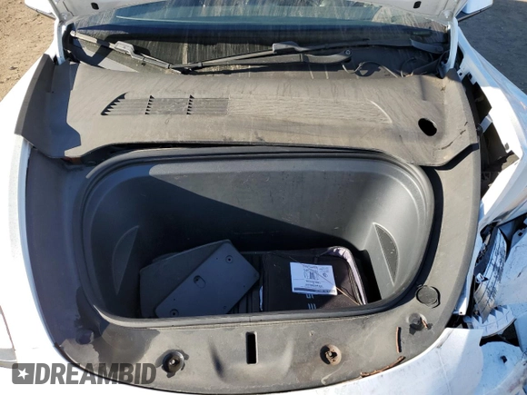 2020 Tesla Model Y Long Range with VIN 5YJYGDEE4LF015455, listed as a Copart auction lot 84223984 with 77,398 mi miles and Salvage Title. Bid and sale history available at DreamBid. Image 12.