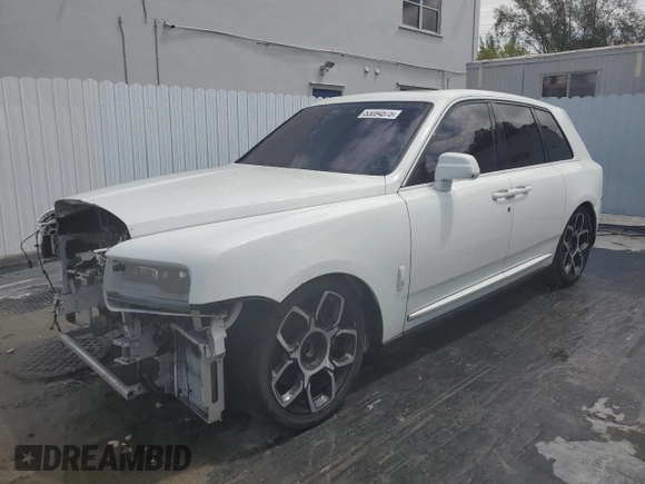 2020 Rolls-Royce Cullinan z VIN SLATV4C00LU202245, wystawiony jako Copart lot #53094575 z przebiegiem 30 809 mil mil oraz Szkody całkowita. Historia ofert i sprzedaży dostępna na DreamBid. Obrazek 1.