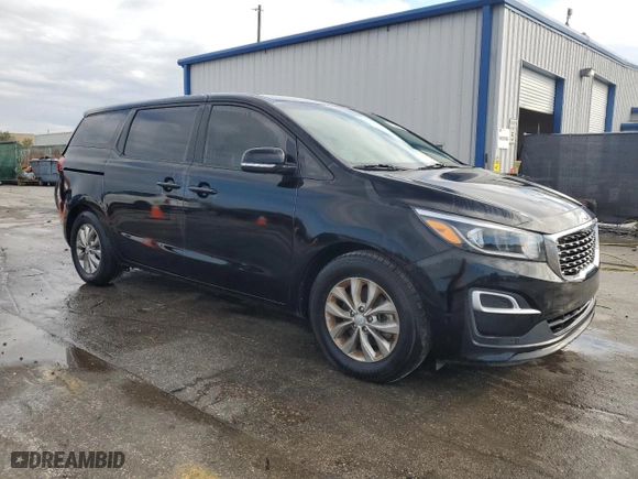 2019 Kia Sedona L with VIN KNDMA5C18K6549672, listed as a Copart auction lot 86300784 with 98,526 mi miles and Clean Title. Bid and sale history available at carsss.com. Image 4.