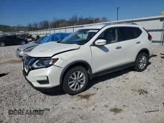 2018 Nissan Rogue SV z VIN JN8AT2MV1JW349779, wystawiony jako Copart lot #48393805 z przebiegiem 42 485 mil mil oraz Szkoda całkowita • Salvage title. Historia ofert i sprzedaży dostępna na DreamBid. Obrazek 1.