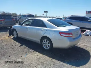 2011 Toyota Camry LE with VIN 4T1BF3EK2BU627406, listed as a IAAI auction lot 41876365 with 62,678 mi miles. Bid and sale history available at carsss.com. Image 3.
