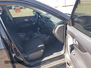 2018 Nissan Rogue SV with VIN 5N1AT2MT1JC818893, listed as a IAAI auction lot 41982981 with 136,443 mi miles and . Bid and sale history available at carsss.com. Image 5.