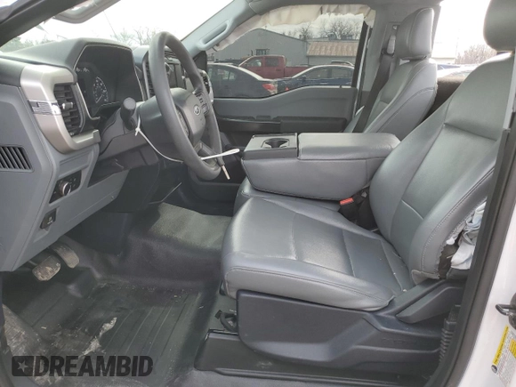 2021 Ford F-150 XL with VIN 1FTMF1C55MKD03072, listed as a Copart auction lot 43359025 with 73,650 mi miles and Salvage title. Bid and sale history available at DreamBid. Image 7.